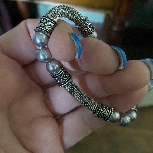 Assorted bracelets - Picture 8 of 8